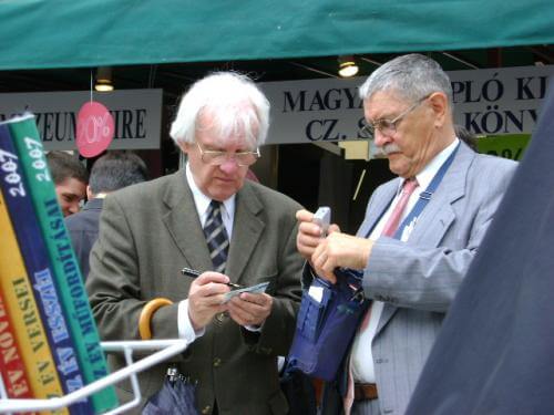 Szakolczay Lajos fehér hajjal