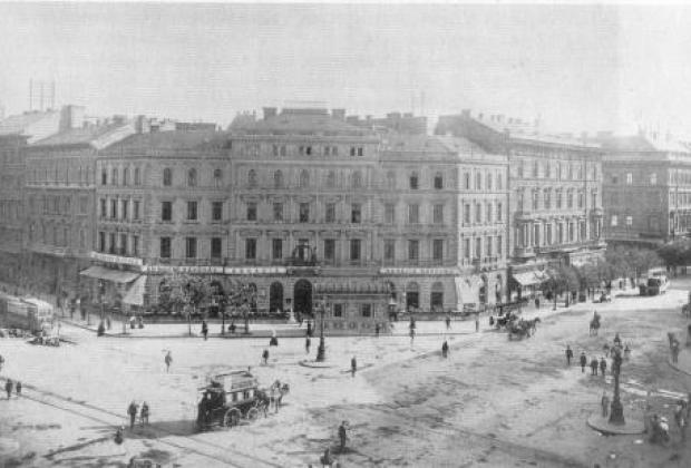 Abbazia kávéház az oktogonon 1900-ban