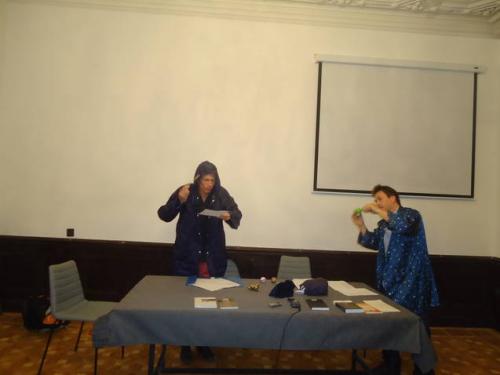 A játék véres komolysága