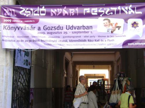 Képriport a zsidó könyvhétről