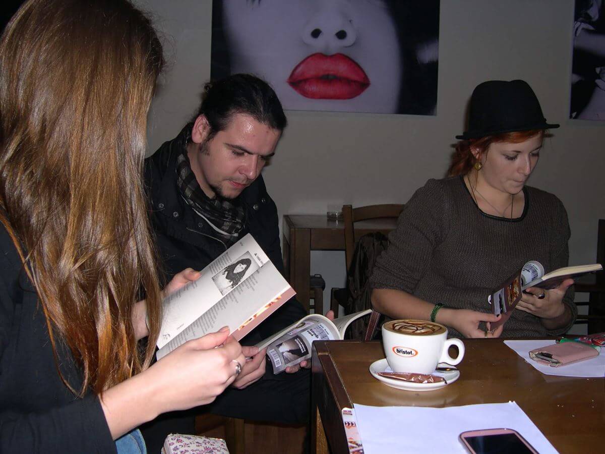 „A költészet látszatra luxus. Kétségbeesés legbelül.” – Irodalmi Jelen műhelynapló 2