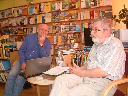 Lassú kert kutyákkal, tóval