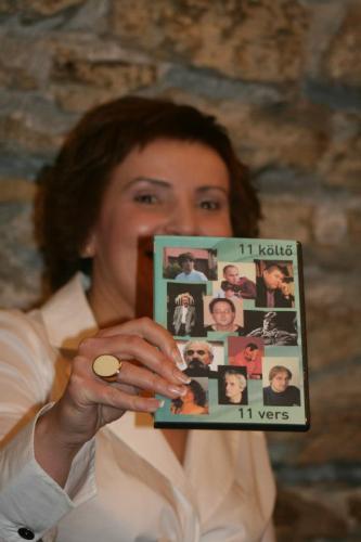 Líra virtuális térben – Versverseny a Facebookon