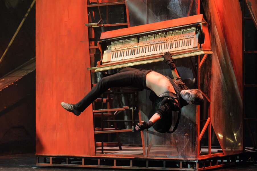 Modern pokol a kolozsvári színpadon