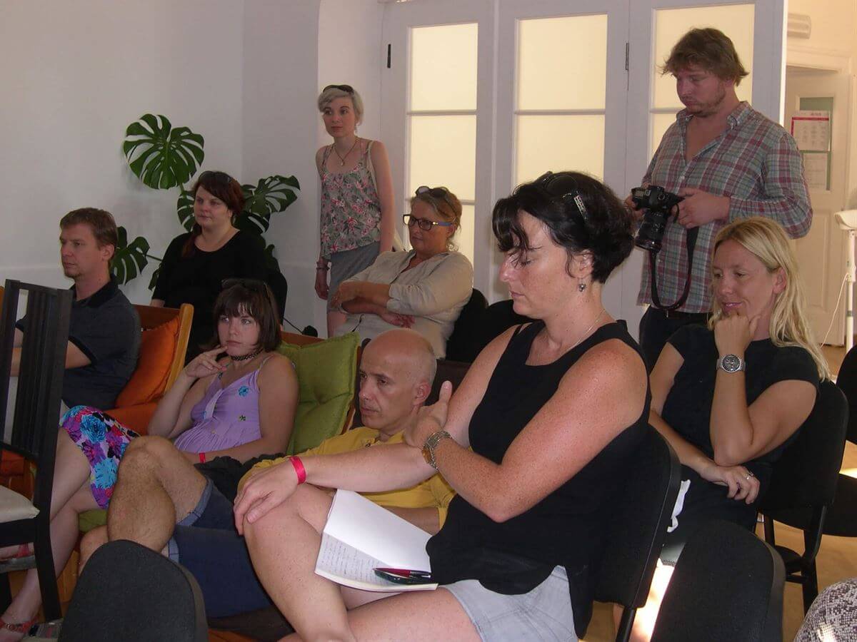 Osztrák kortárs művek, titkos tábornaplók, fotókarikatúrák