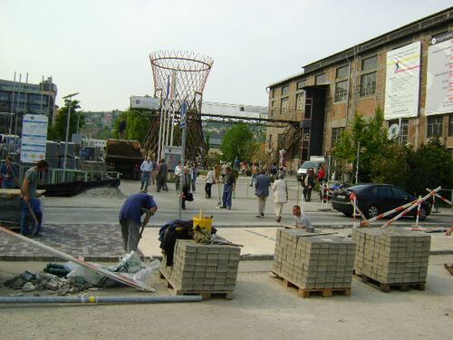 Javítják a járdát